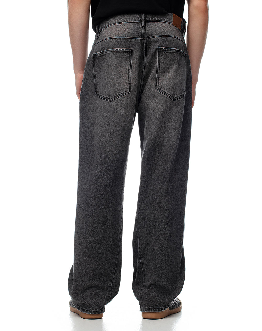 Jean oversized fit tiro medio denim negro