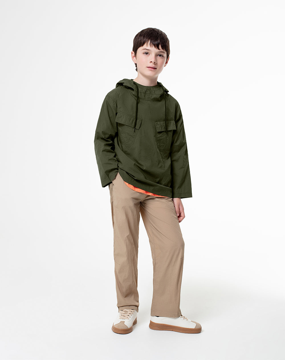 Chaqueta regular fit con capucha verde