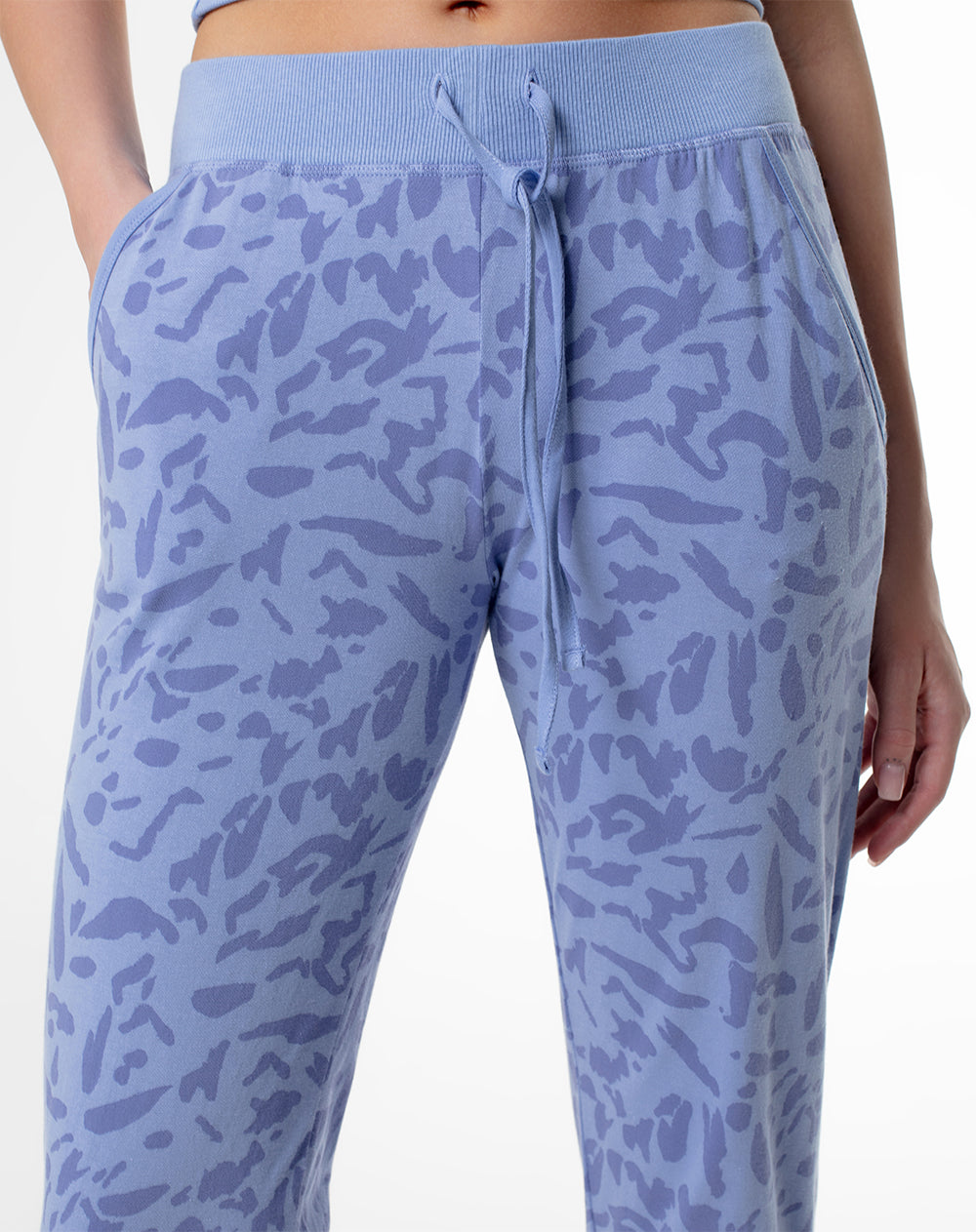 Pantalón Miwi slim fit tiro medio lavanda estampado
