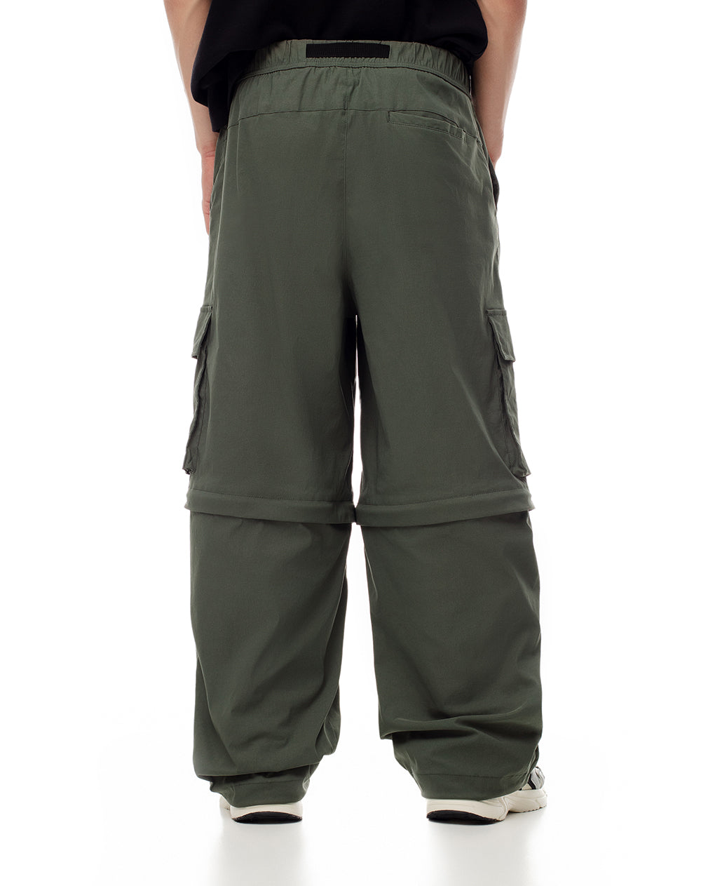 Pantalón loose fit tiro medio en drill verde