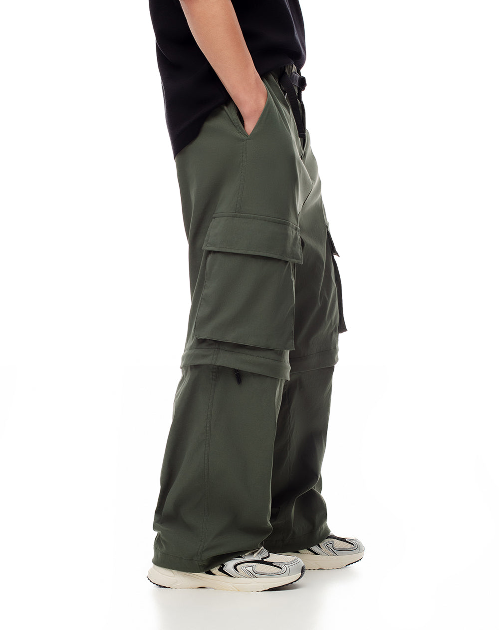 Pantalón loose fit tiro medio en drill verde