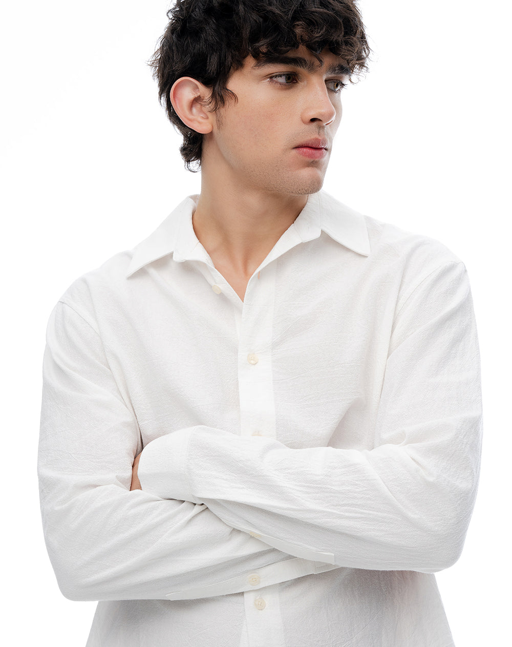 Camisa manga larga loose algodón blanca hombre