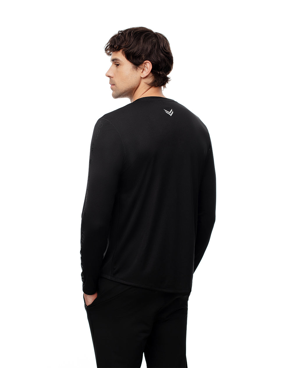 Camiseta regular fit manga larga negra