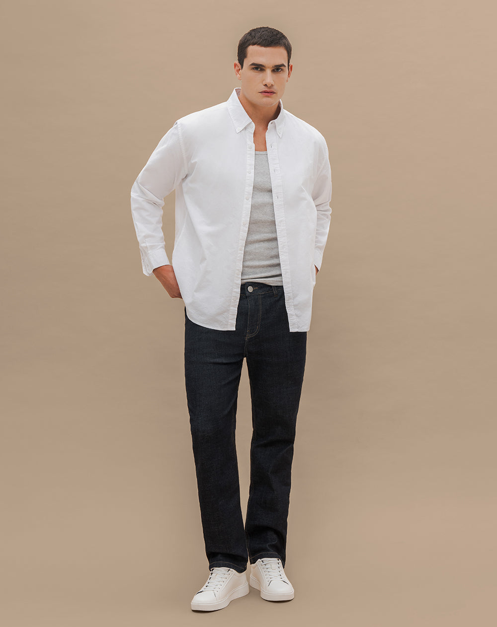 Jean regular fit tiro medio indigo oscuro