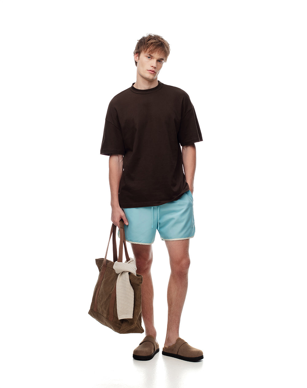 Short pantaloneta azul claro