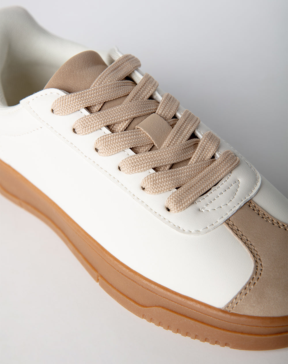 Tenis crudo