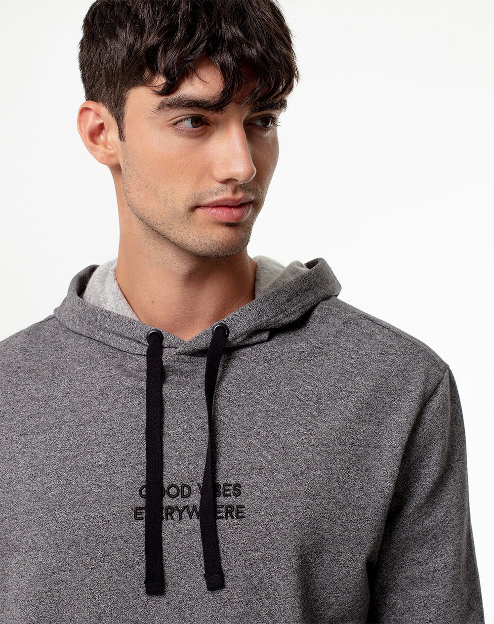 Buzo regular fit gris jaspe