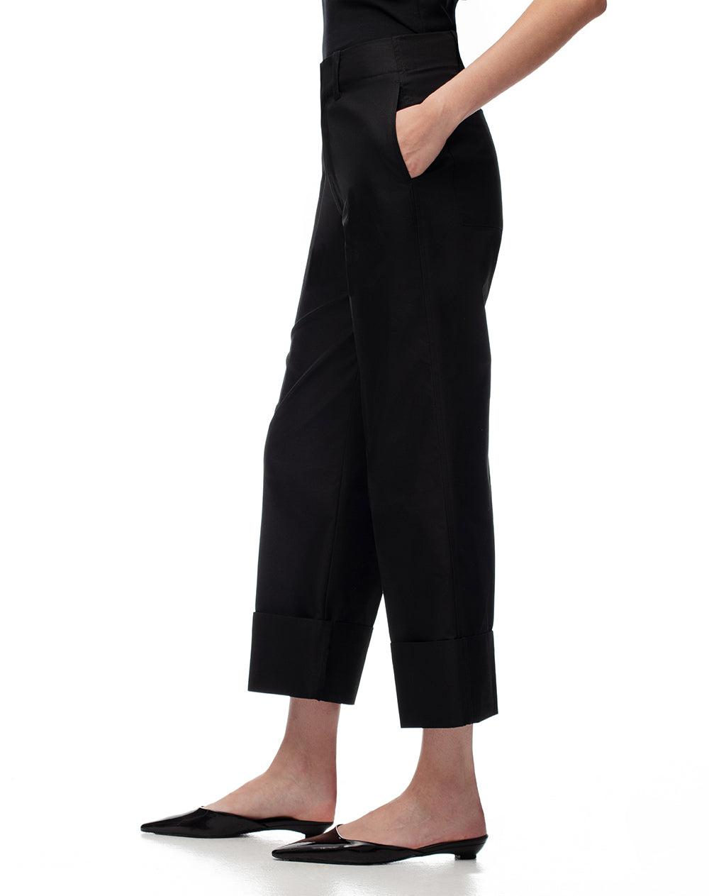 Pantalón regular fit tiro medio en drill negro