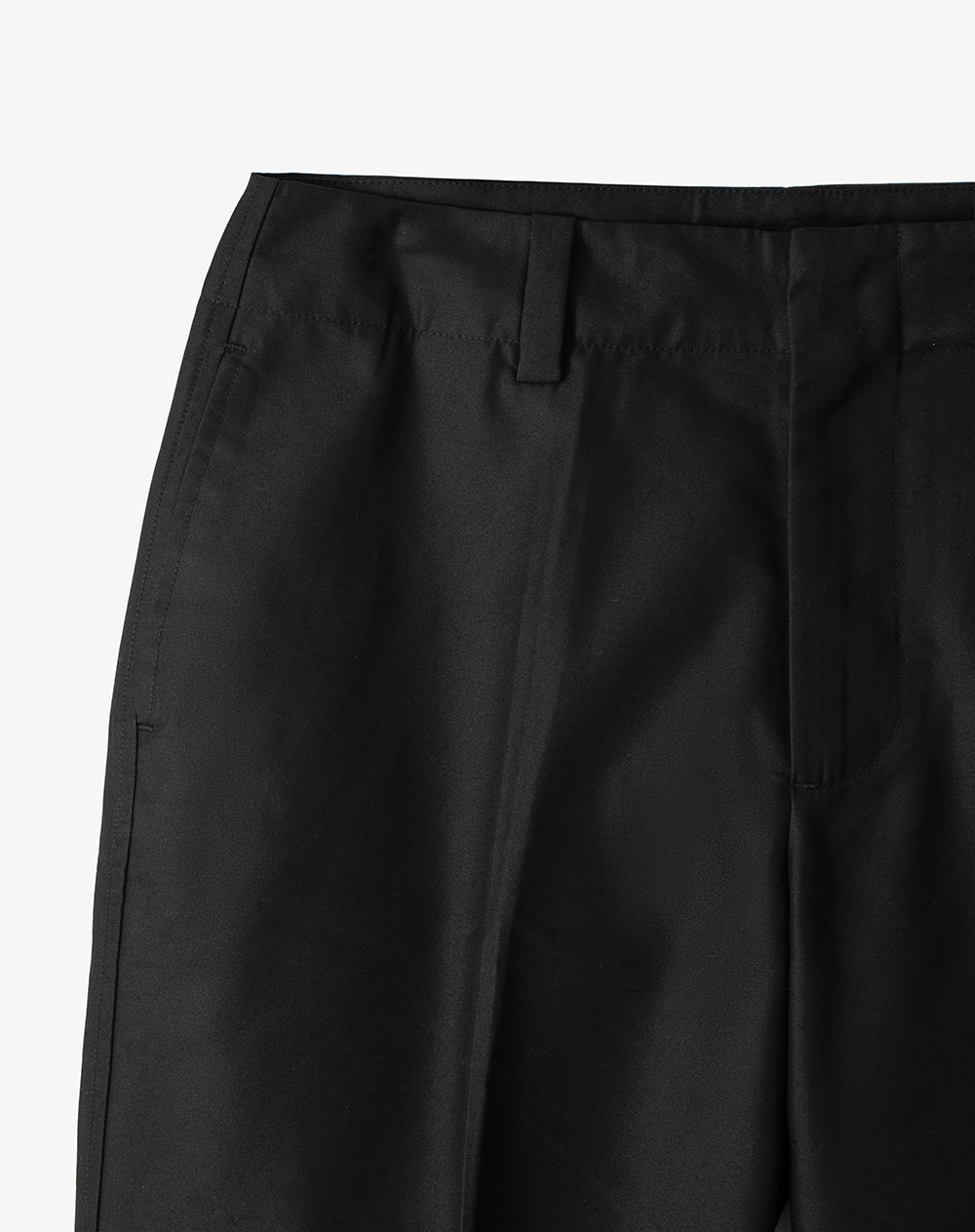 Pantalón regular fit tiro medio en drill negro