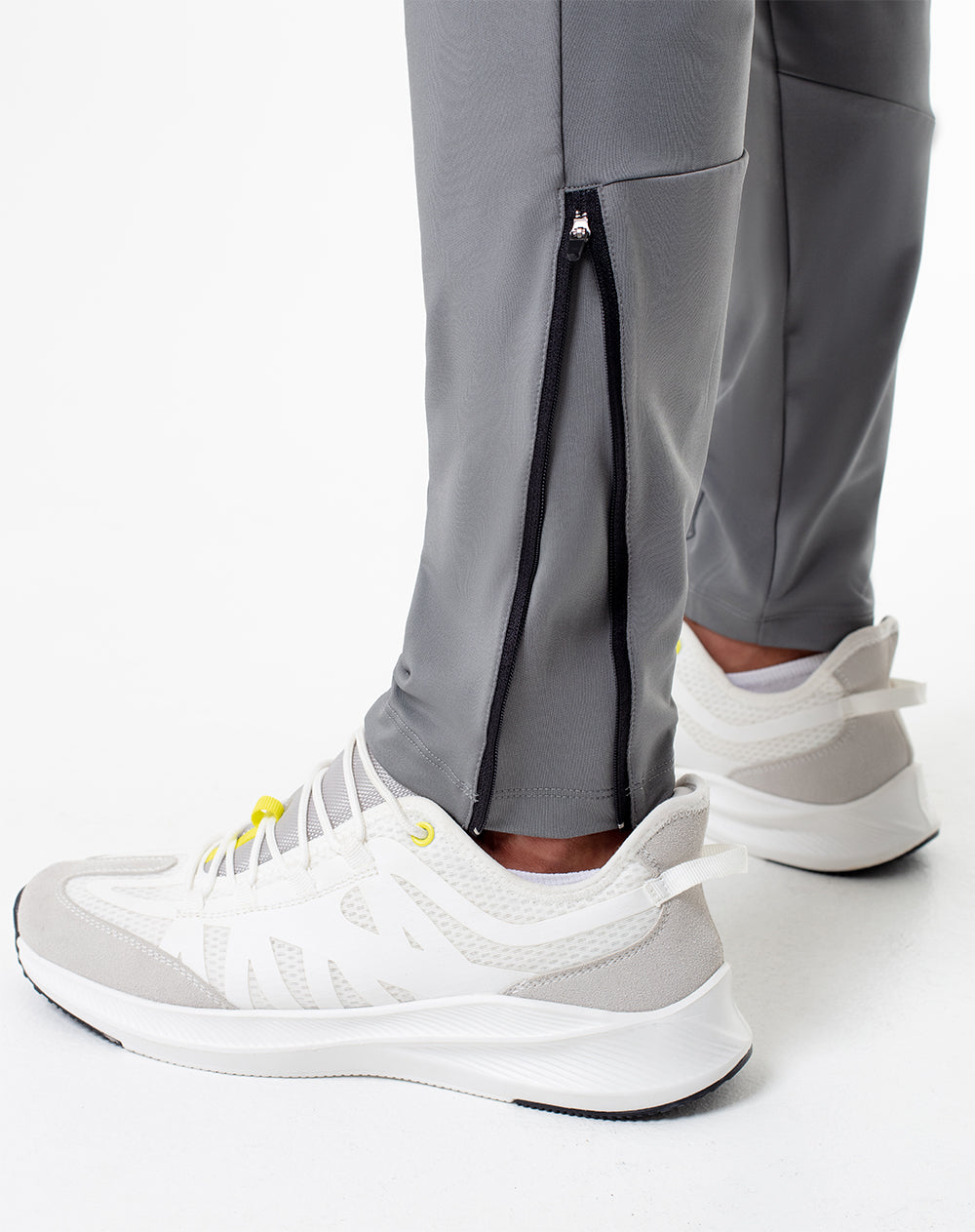 Jogger regular fit tiro medio gris