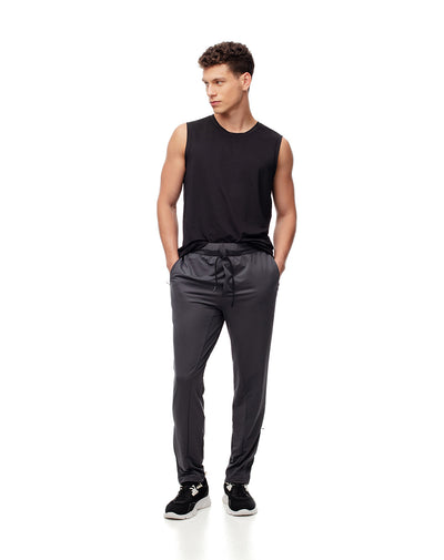Pantalón deportivo control humedad gris hombre