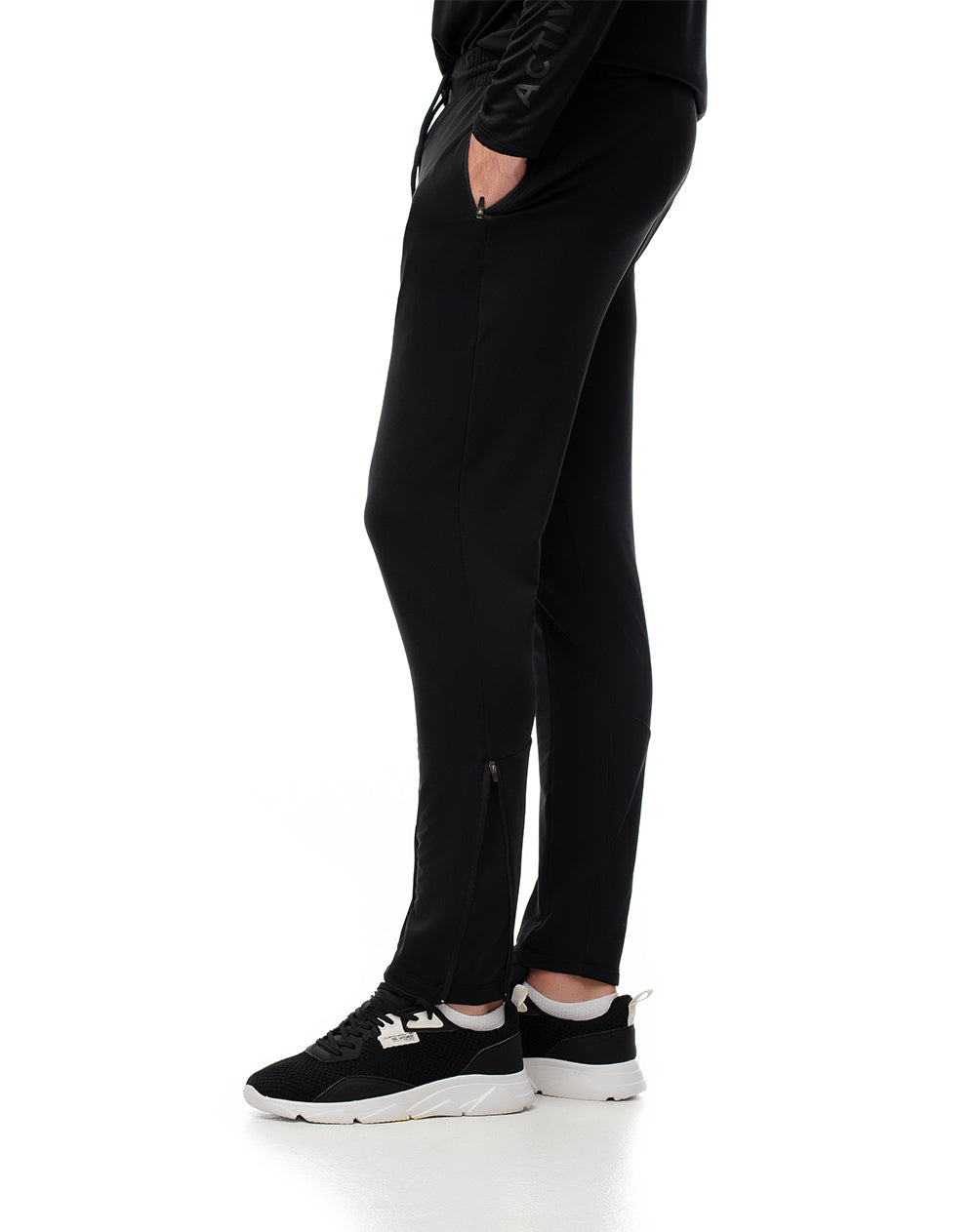 Jogger regular fit tiro medio negro