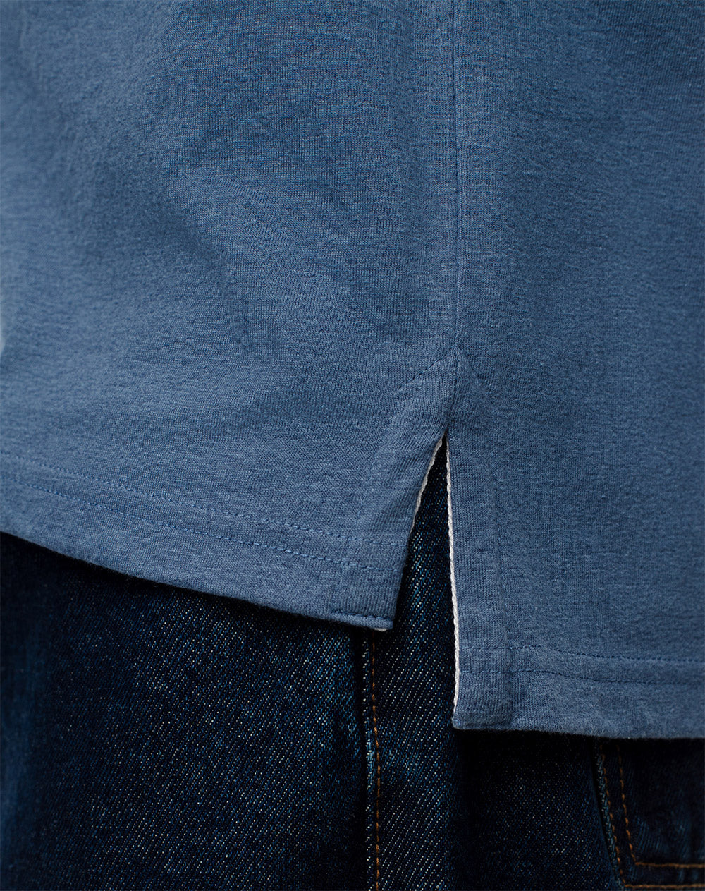 Polo slim fit azul jaspeada