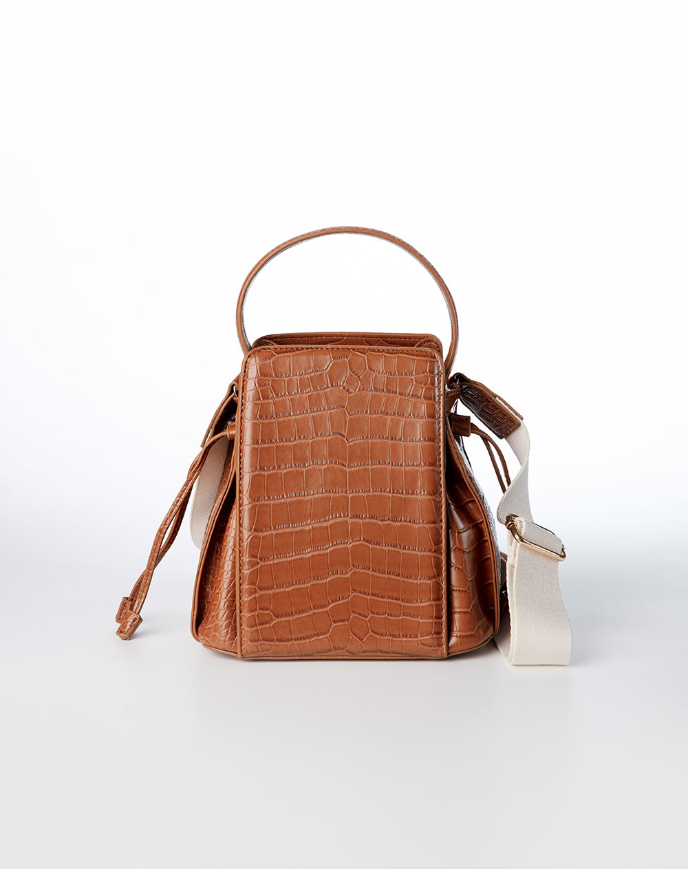 Bolso estructurado texturizado café mujer