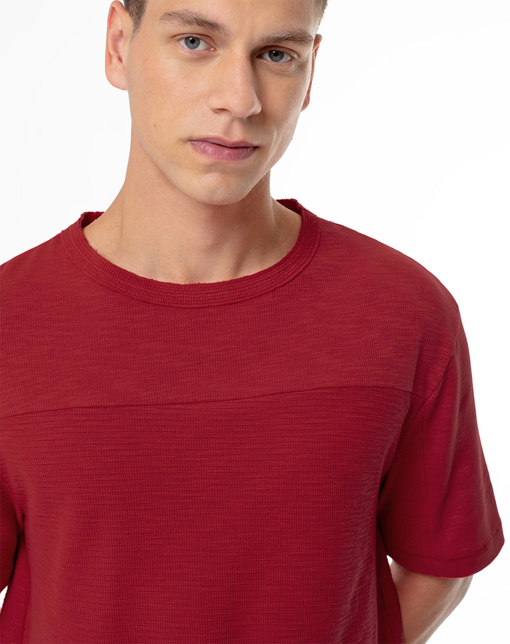 Camiseta regular fit manga corta roja