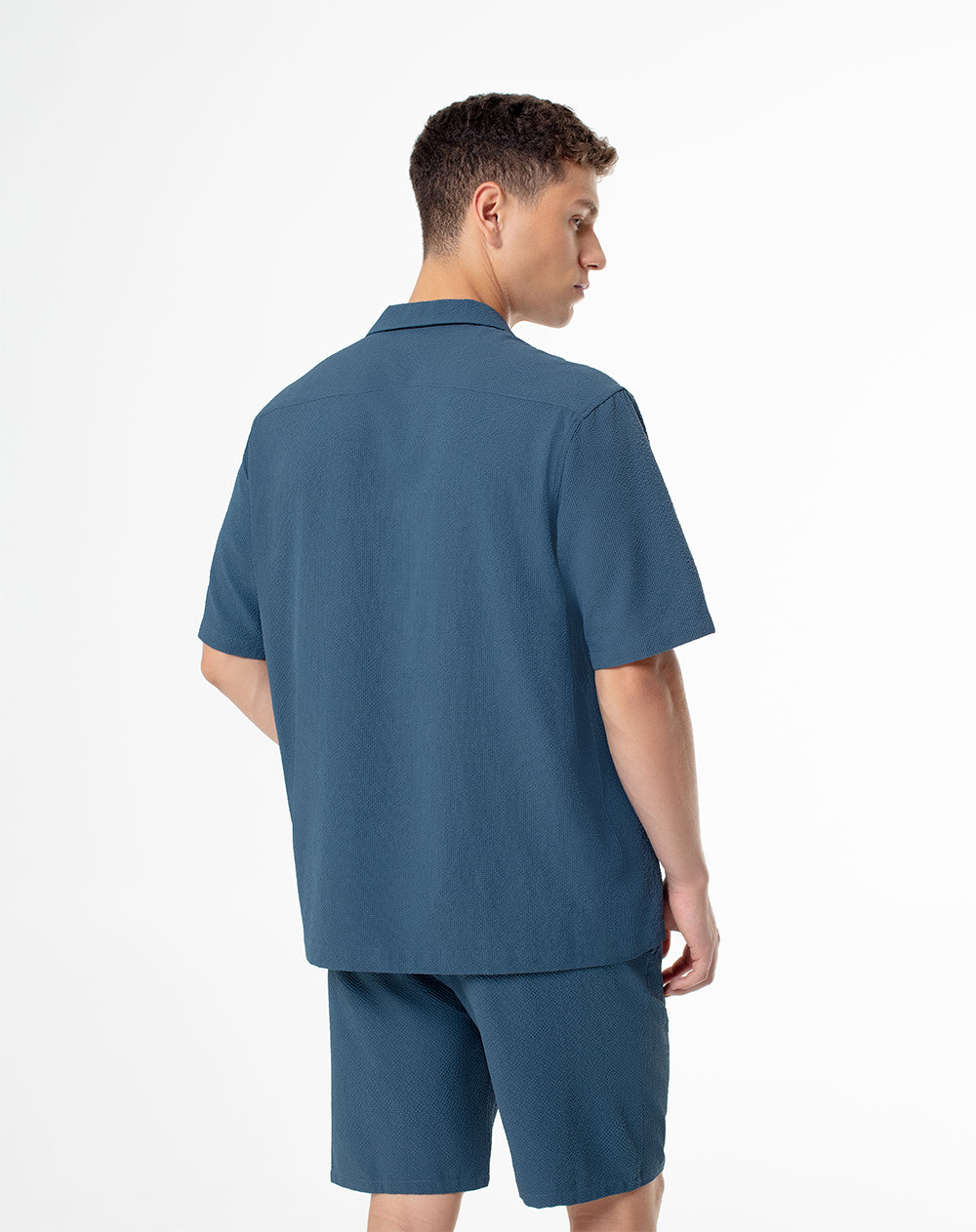 Camisa regular fit manga corta azul oscuro