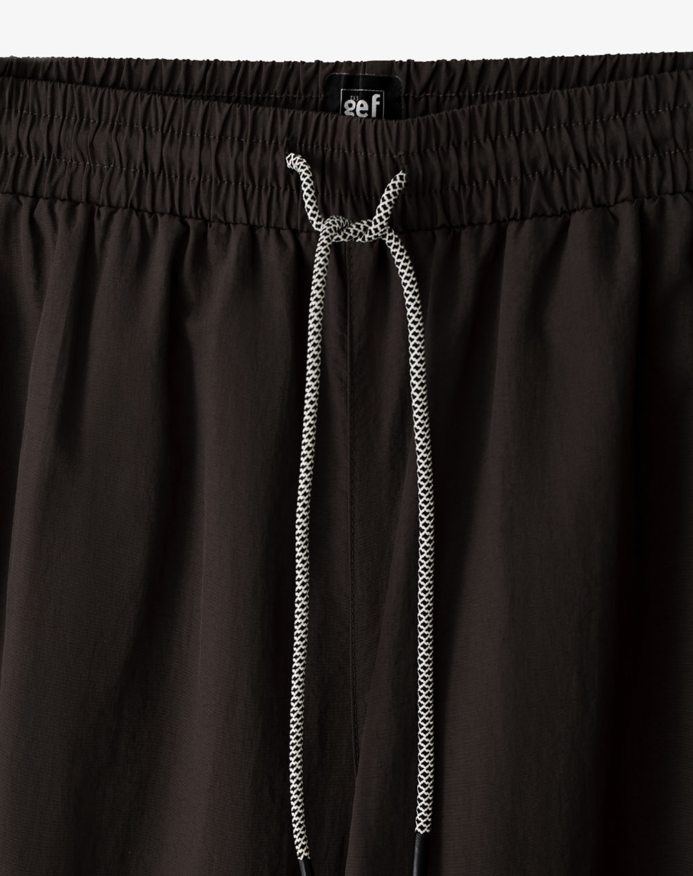 Pantalón oversized fit tiro medio cafe bloques