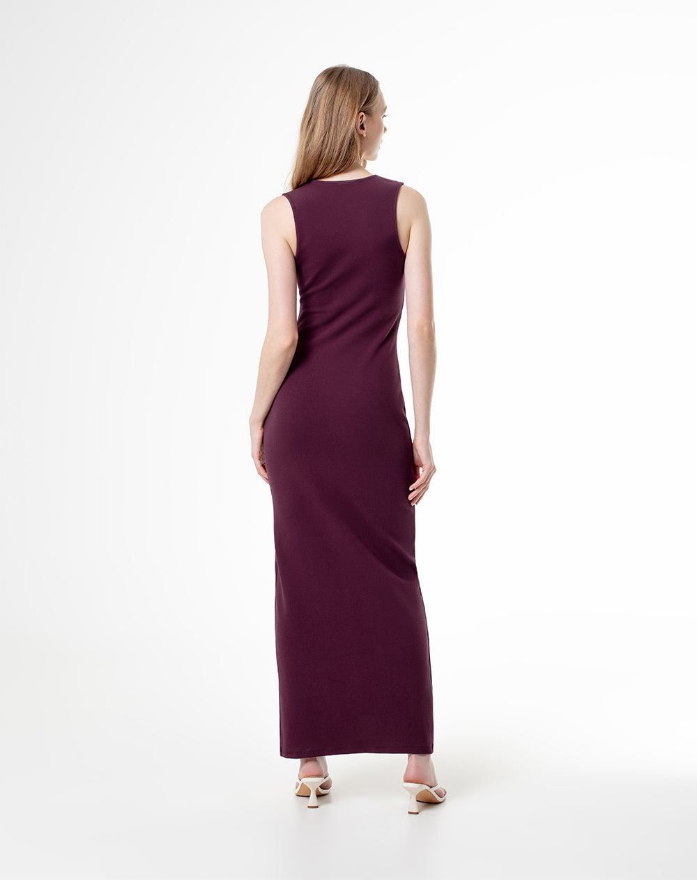 Vestido largo en rib vino tinto