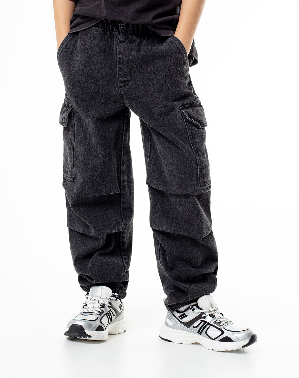 Jogger regular fit tiro medio denim gris