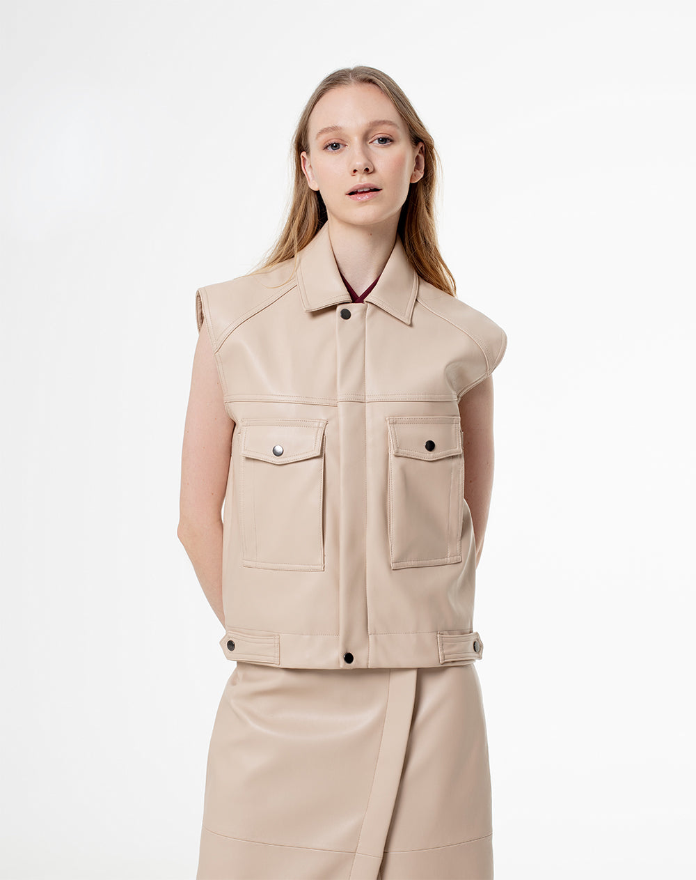 Chaleco oversized fit sin capucha kaki