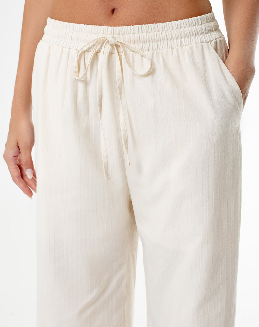 Pantalón relaxed fit tiro alto vainilla