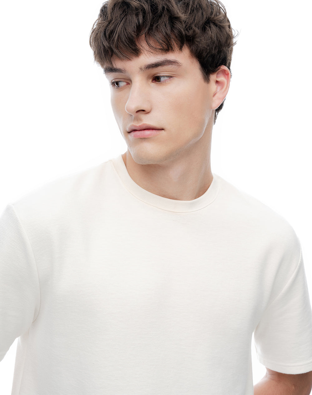 Camiseta regular crudo hombre