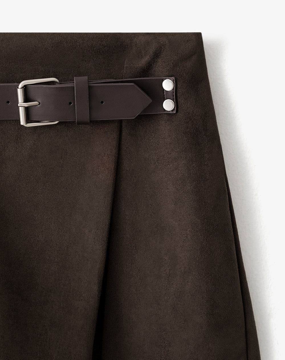 Falda corto tiro medio chocolate