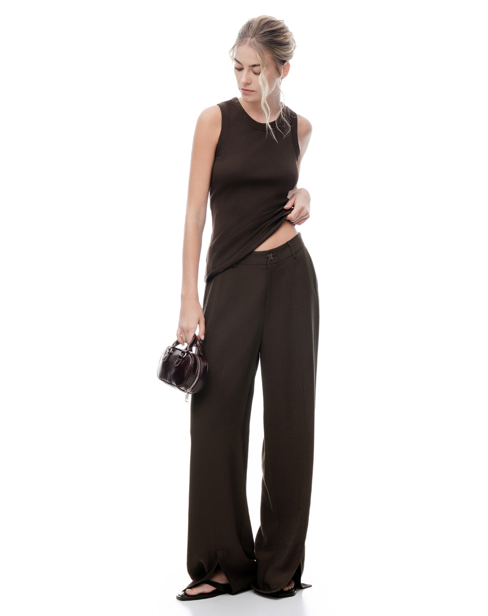 Camiseta esqueleto slim rib algodón café mujer