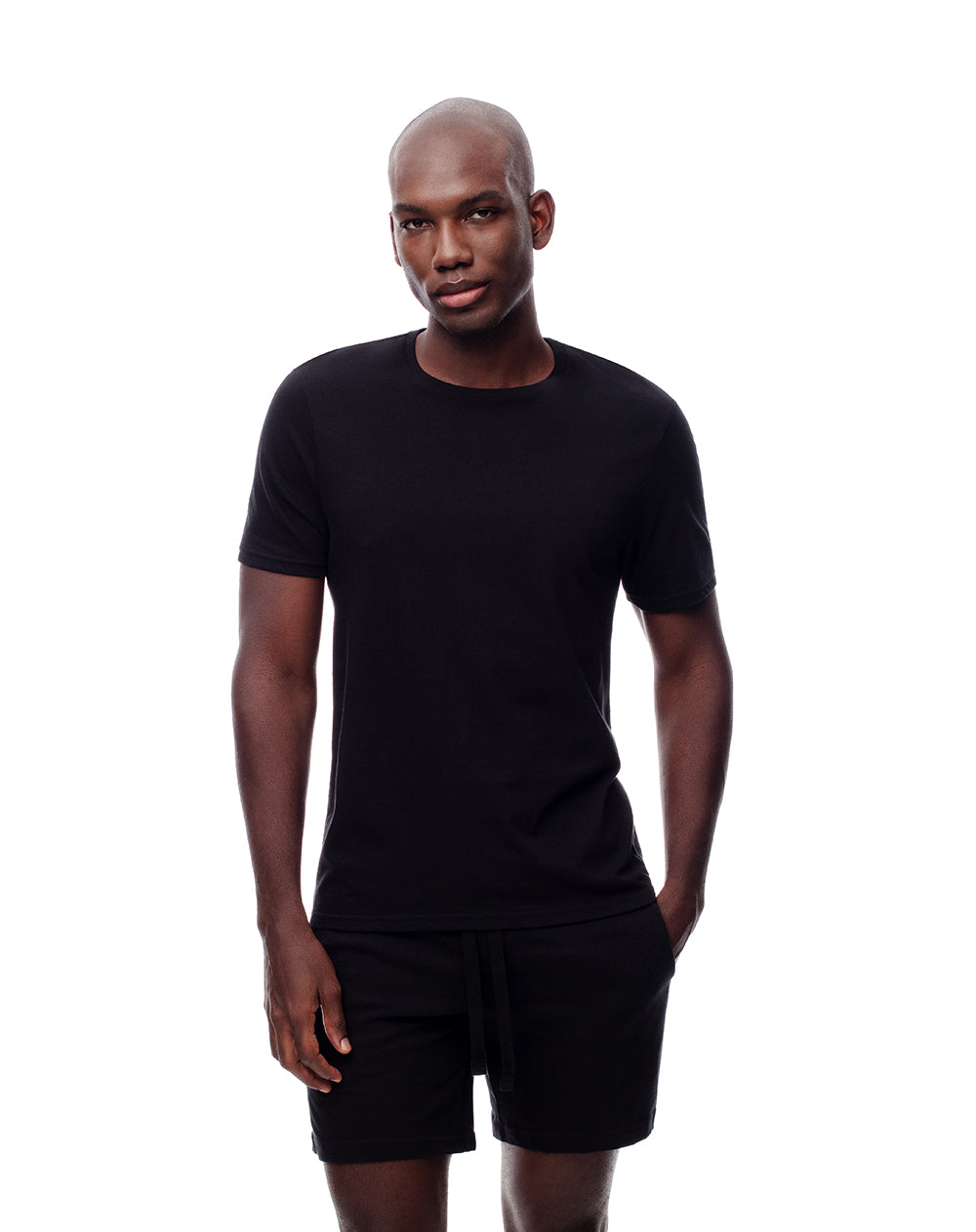 Camiseta slim fit manga corta negra