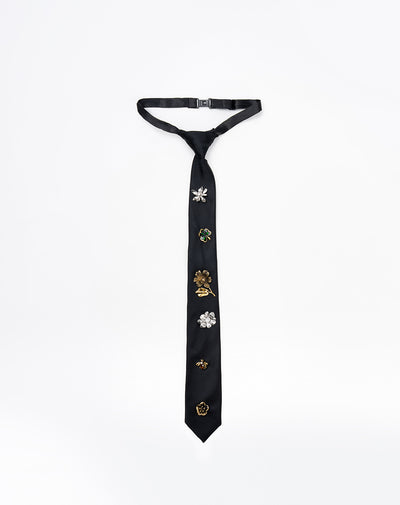 Corbata con apliques negra