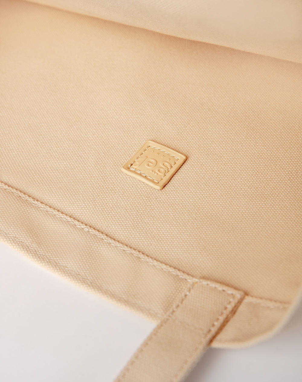Bolso amarillo