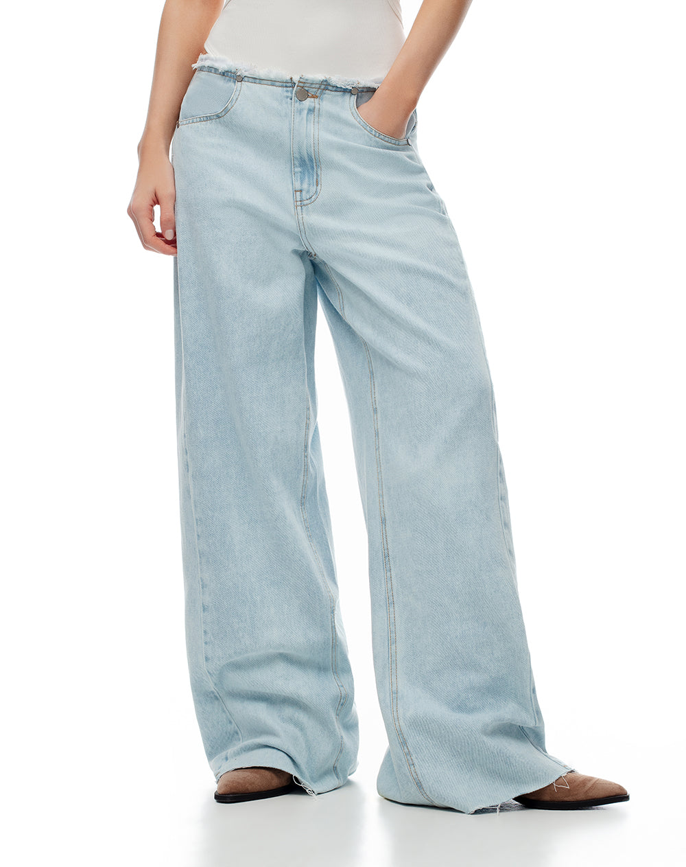 Jean loose fit tiro medio indigo claro