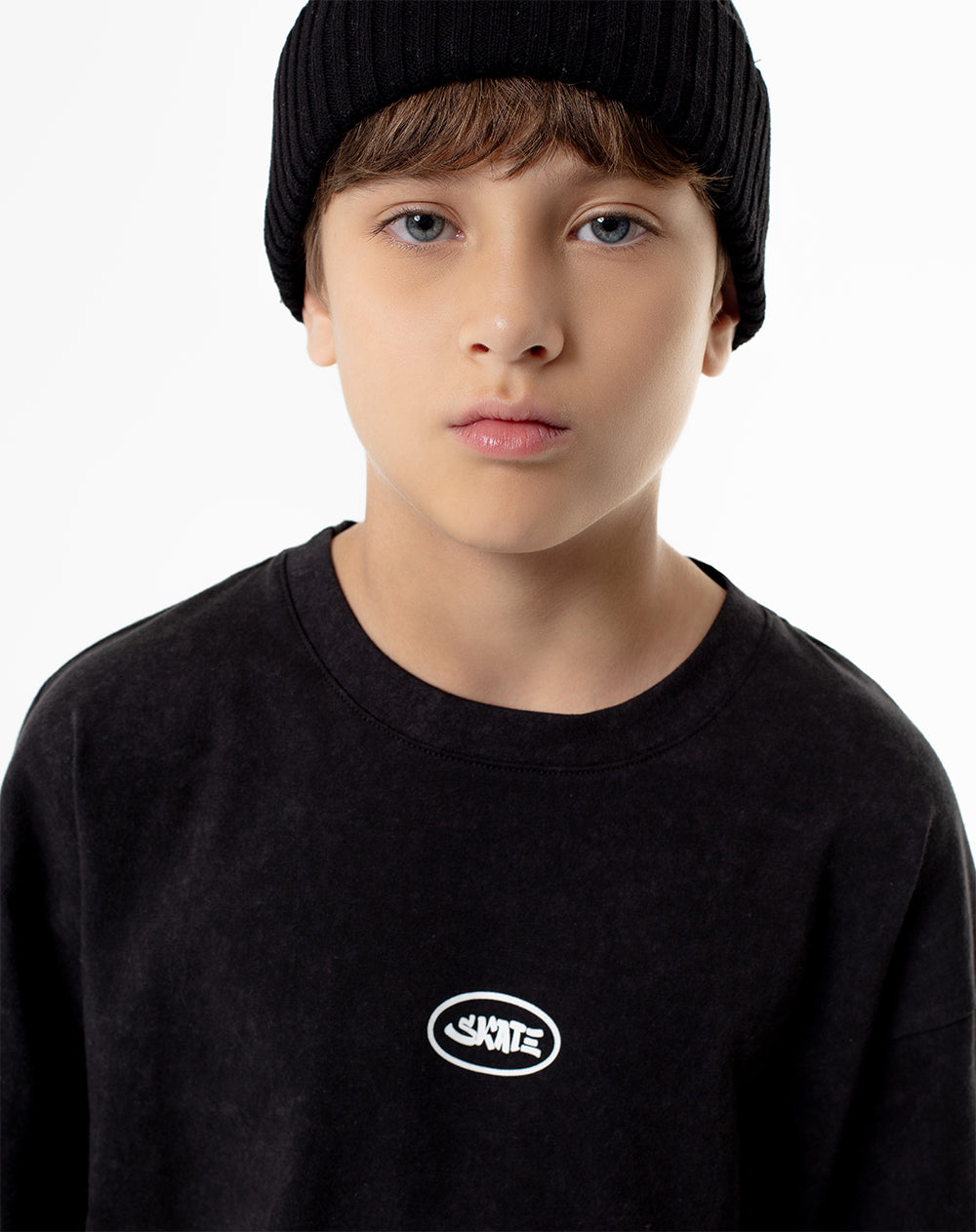 Camiseta regular fit manga corta gris