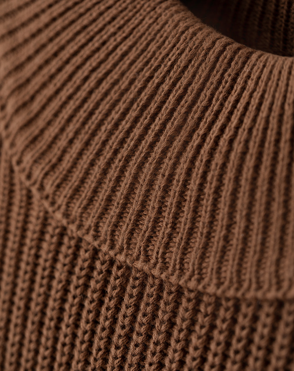 Buzo loose fit caramelo