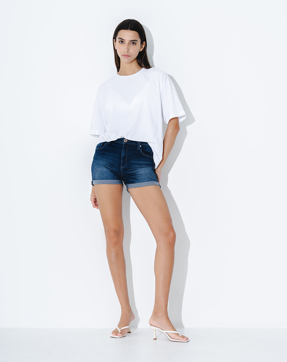 Short  indigo medio
