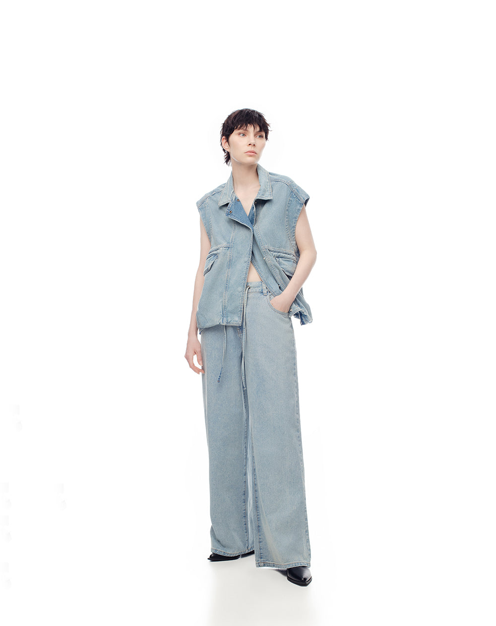 Jean loose fit tiro alto indigo medio