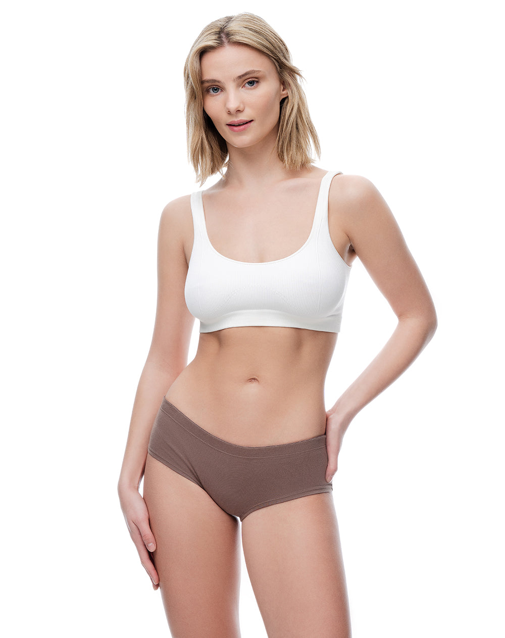 Panty cachetero algodón tiro medio x3unds surtido mujer