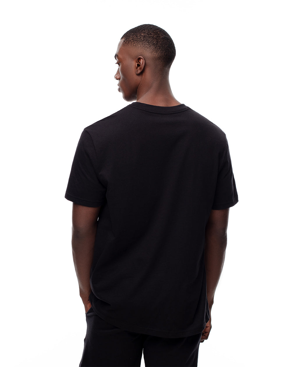 Camiseta relaxed fit manga corta negra