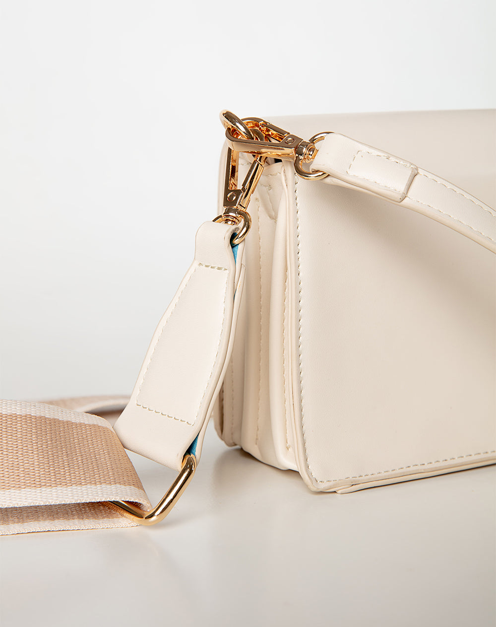 Bolso beige