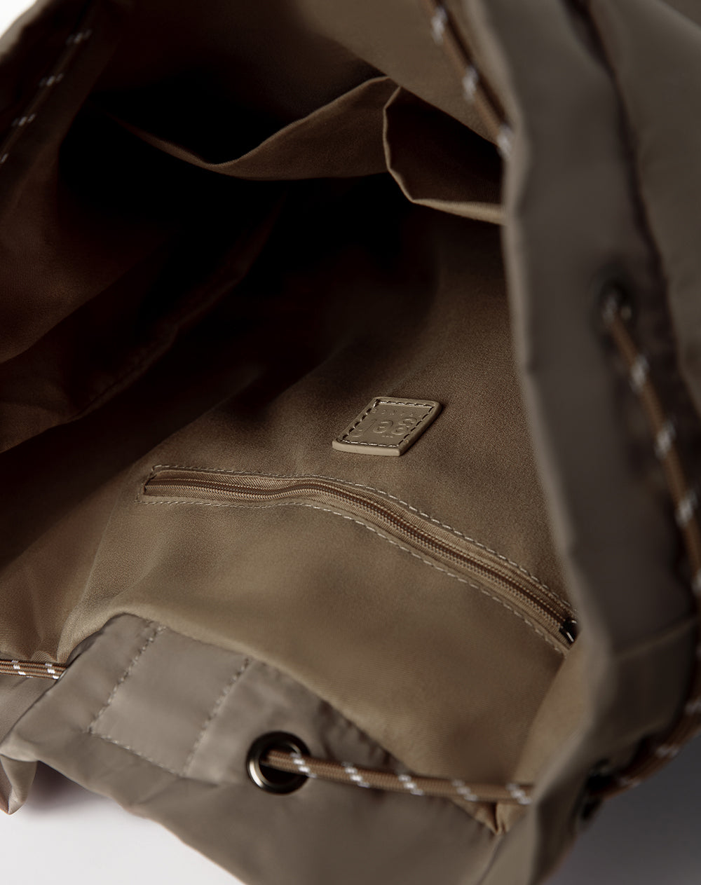Morral taupe