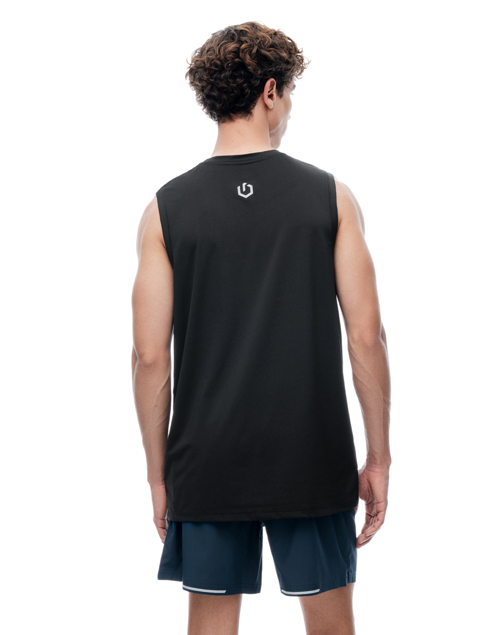 Pantaloneta deportiva azul hombre