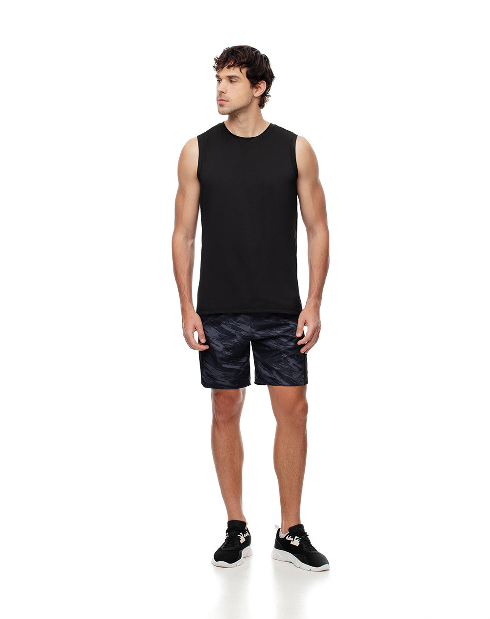 Pantaloneta deportiva secado rápido negra para hombre